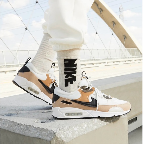 Nike Air Max Futura 90 Sz 6 — brand new, never worn without box - Picture 2 of 7